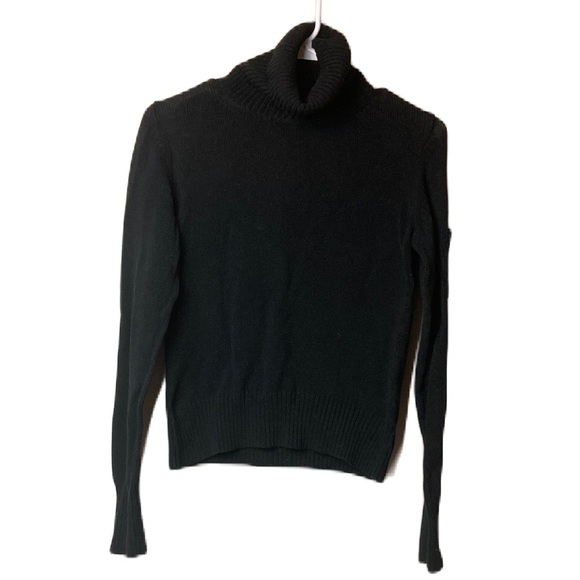 BANANA 🍌 REPUBLIC black turtle neck sweater, size XS - Picture 1 of 7